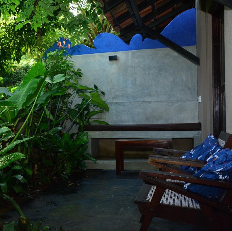 View Guesthouse & Bistro At Goyambokka Tangalle Buitenkant foto
