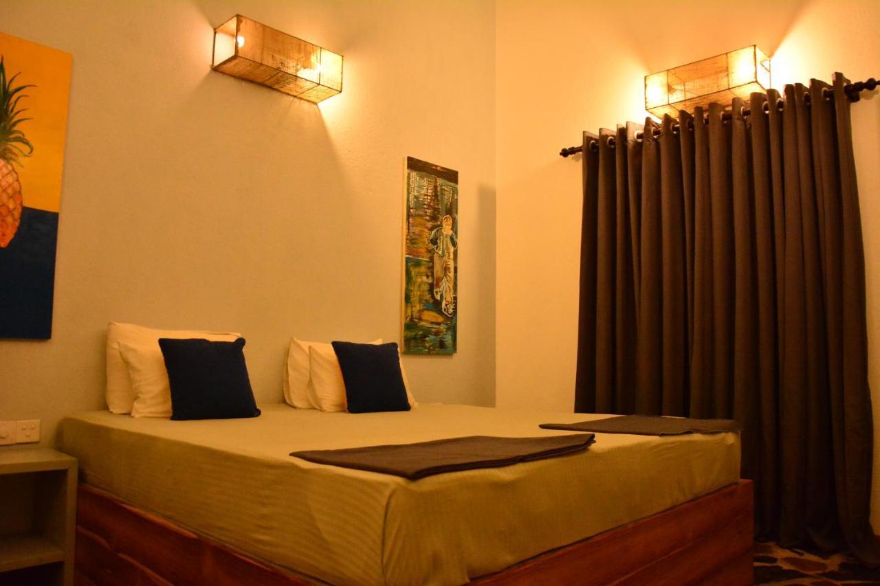 View Guesthouse & Bistro At Goyambokka Tangalle Buitenkant foto